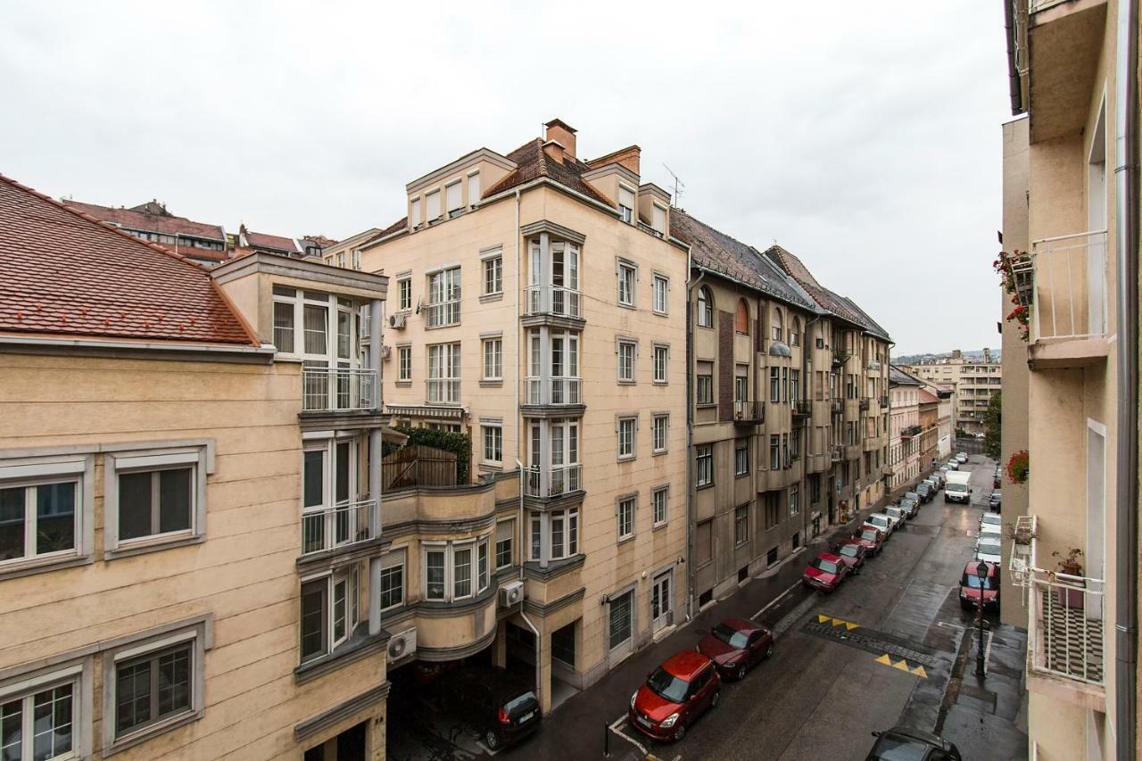 Brighthome Castle District Budapest Eksteriør billede